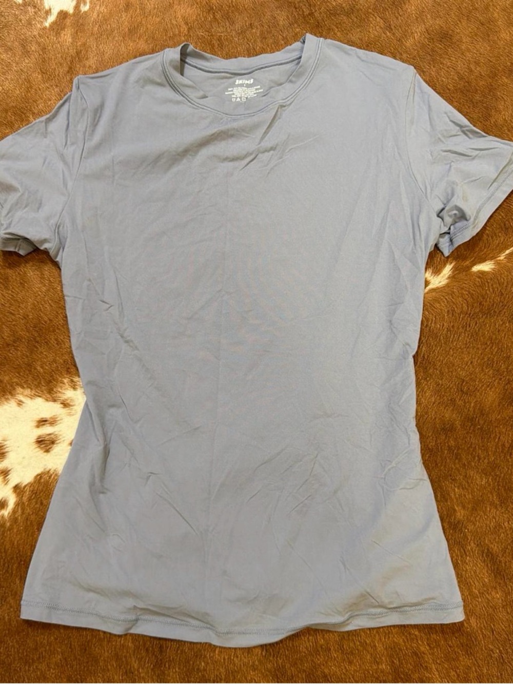 SKIMS Short Sleeve Tee Shirt Fits Everybody
